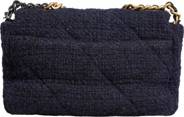 حقيبة كتف متوسطة الحجم من قماش التويد الأزرق الداكن مع سلسلة ذهبية رمادية اللون