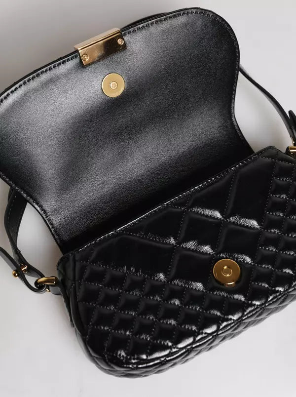 BLACK CALF LEATHER QUILTED SHOULDER STRAP BAG