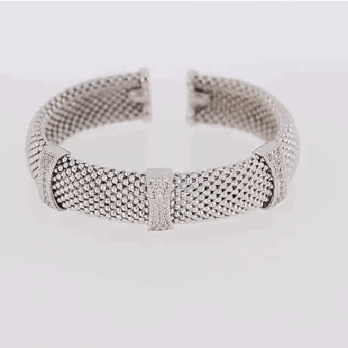 Motif Curved Chain Bangle