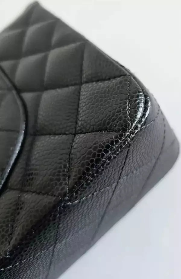 Preloved - BLACK CAVIAR MEDIUM CLASSIC DOUBLE FLAP SHOULDER QUILTED SILVER BAG