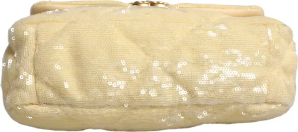 حقيبة متوسطة الحجم مطرزة بالترتر باللون الأصفر من سلسلة مبطنة